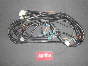 BRANDNEU ORIGINAL APRILIA AF1 125 1988 HAUPTKABELBAUM AP8112436 (CH) - Bild 1 von 4