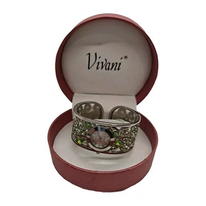 Reloj Vivani Mujer Puño Tono Plateado Verde Peridoto Estrás Con Caja - Imagen 1 de 8