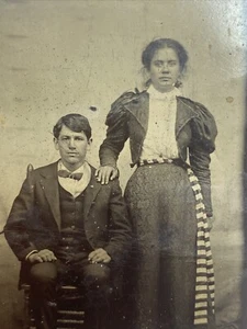 Vintage Farbfoto hübsches Paar im viktorianischen Kleid - Bild 1 von 6