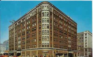 Milwaukee WI  "The Plankinton House Hotel"  Postcard  - Picture 1 of 2