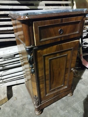COMODINO STILE PIEMONTESE FINE '800 in NOCE MASSELLO con PIANO IN MARMO NERO - Immagine 1 di 4