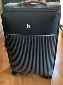 IT Luggage The Lite Striped Soft-Sided Large Trolley Suitcase Used Once Only - Picture 1 of 3