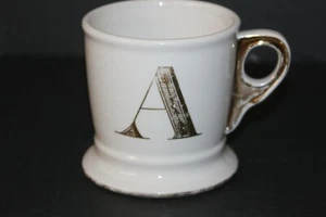 Taza con monograma Anthropologie taza de afeitar de cerámica inicial oro blanco café té  - Imagen 1 de 12