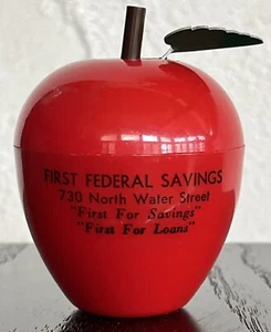 Vintage Werbung Nähen 36" Metall Maßband in Rot Kunststoff Apfel 3" ~ USA - Bild 1 von 7