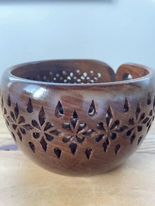 Wooden Yarn Bowl Hand Made Rosewood Wood For Knitting & Crochet Yarn Holder Gift - Picture 1 of 8