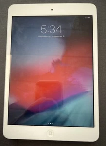APPLE iPad mini 2,  32 GB, Wi-Fi , Silver/White, Model Number ME28LL/A - Picture 1 of 4