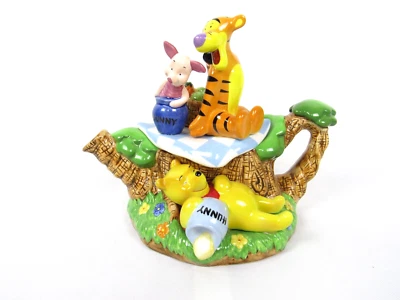 Winnie the Pooh Disney Showcase Collection Teapot "Summer" - Cardew - Unused - Image 1 of 4
