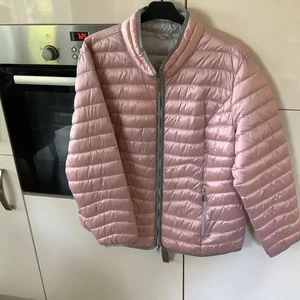 Peter Hahn zartrosa Steppjacke mit Reißverschluss Größe 22 - Bild 1 von 11