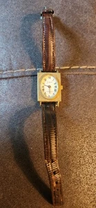 Vtg Sheffield WOMENS Watch  30mm Gold Tone Case Brown Leather Band  1 Jewel - Picture 1 of 3