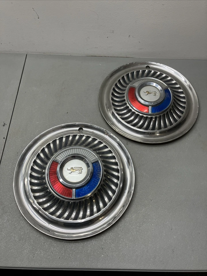 1959 1960 Ford Fairlane Thunderbird Sun Ray Emblem Hubcaps Wheel Cover Rare Pair - Image 1 of 4