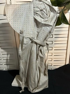 tea stained primitive cotton fabric bonnet prairie Blue Design On White - Image 1 of 2