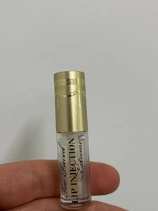 Too Face Lippeninjektion extrem aufpolsternder Lipgloss Reisegröße 1,5 gr / 0,05 oz - Bild 1 von 4