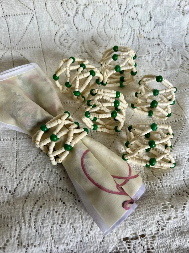 Juego de 6 servilleteros hechos a mano con cuentas estilo boho vintage cuentas crema y verde Foto 1 de 4