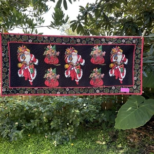 Christmas Table Runner Santa & Gift Bag Black Background 19 x 44 Quilted - Picture 1 of 8