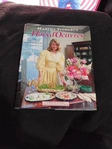 Hors d' Oeuvres By Martha Stewart, SIGNED - Picture 1 of 24