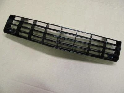Rejilla negra OEM 1987-1996 Chevrolet Beretta 22572157 Foto 1 de 4