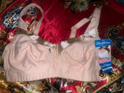 Bestform Full Coverage Satin Trim Wire free Bra Size 36B STYLE# 5006715 - Image 1 of 4
