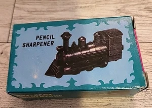 Diecast Pencil Sharpener Antique Finished Taille Crayon Train No. 9611 Vintage - Picture 1 of 8