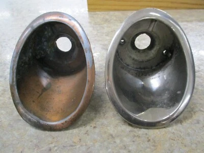 1958-62 CHEVROLET CORVETTE RH & LH Front Parking Light Housing GM GUIDE #F1B58 - Image 1 of 4