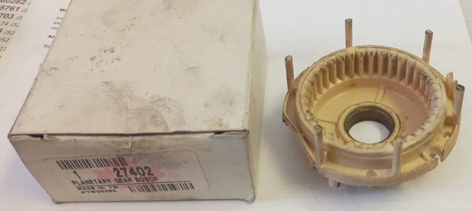 NOS PLASTIC PLANETARY GEAR TRACK FOR BOSCH 108 SERIES PERMANENT MAGNET STARTERS - Image 1 of 1