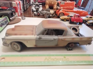 1/18 Scale 1957 Studebaker Golden Hawk Weathered Rusted by Motor city classics - Picture 1 of 18