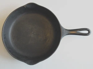 Wagner Ware Sydney -O- 1056 D Gusseisen Pfanne Kochfläche = 7”/Durchmesser = 9” Sehr guter Zustand - Bild 1 von 8
