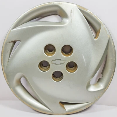 UNO 1992-1994 Chevrolet Cavalier/Chevy Corsica # 3206 14" tapacubos GM # 10172985 Foto 1 de 4