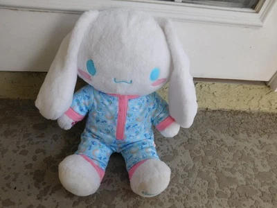 Build a Bear Hello Kitty Cinnamoroll Dog com Dormitório Correspondente  - Imagem 1 de 4