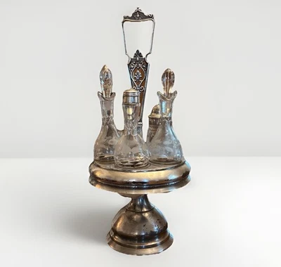 Victorian, Rogers & Bro Triple PLATEADO Juego de Cruetas con 5 Vidrio Grabado  Foto 1 de 4