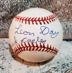 Leon Day Signed Baseball, Rawlings ONL Bill White, Newark Eagles HOF 1995 - Picture 1 of 5