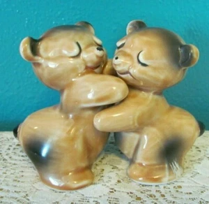 Hugging Bears Salt And Pepper Shakers 3 Inches Tall - Picture 1 of 11