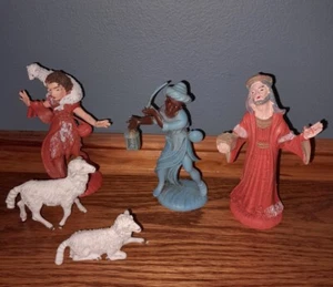 5 statuine vintage, 2 marcate ITALIA 917 e 12/6 Saggio, agnelli, presepe  - Foto 1 di 11