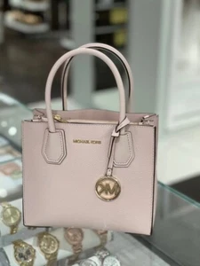 Michael Kors Mercer borsa a tracolla media in pelle ciottoli messenger blush in polvere - Foto 1 di 6