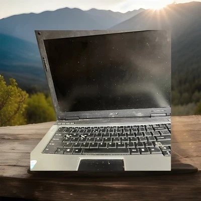 Acer Travelmate 2480 14" Intel Laptop Celeron M 1.46GHz 512MB No HDD No Cable - Image 1 of 4