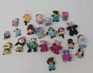 Furryville FV Herz Miniatur Plüschtiere 23 Stück Mattel - Bild 1 von 6