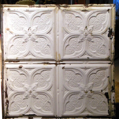 VENDA 24" x 24" Teto Vitoriano Antigo Telha de Estanho Gótica Quatrefoil Flor Chique - Imagem 1 de 3