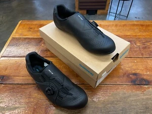 Shimano RC3 Cycling Shoes - 44 Left / 45 wide Right - unequal sizing - Picture 1 of 12