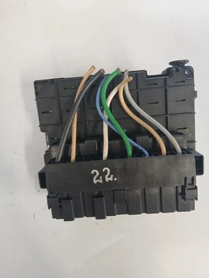 Scatola fusibili PEUGEOT 206 CC 2D 9646405280 2.0 benzina 100kw 2000 33152634 - Immagine 1 di 4