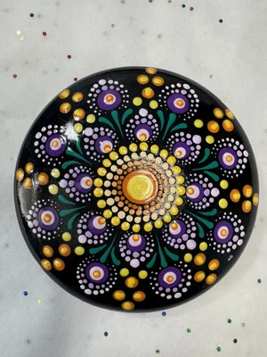 Ремесленный вручную расписанный искусственный камень | мандала многоцветное пунктирное искусство 4 дюйма - Изображение 1 из 4