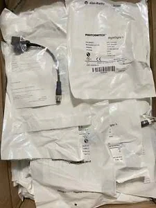 New Sealed Allen-Bradley 42EF-P2MPB-F4 SER D Photoelectric Sensor FAST SHIP - Picture 1 of 4