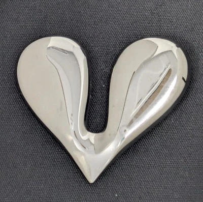 Alessi Objets Bijoux Walnut NUT SPLITTER Stainless Steel JHT01 NEW in Box - Image 1 of 4