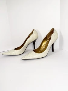 BCBG Leather Pump Y2K Brazil Croc Embossed Pointed Toe Stiletto Heels Witch 9.5B - Picture 1 of 20