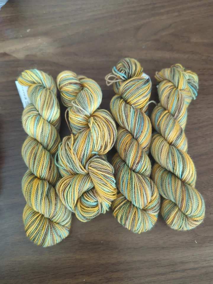 Набор из 4 шерсти мериноса Koigu Kpppm 50 г/175 ярдов каждый вес пальцев 506a - Изображение 1 из 1