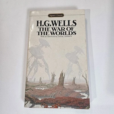 War Of The Worlds By HG Wells Signet Classic Sci Fi Horror Fiction Paperback Foto 1 de 4
