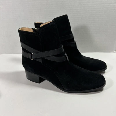 C Wonder 9 中号黑色麂皮绒皮革踝杏仁头靴 — 第 1/4 张图片