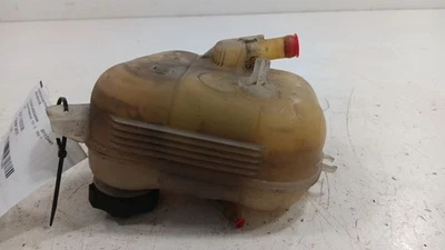 Reservatório de líquido de arrefecimento de transbordamento de radiador compatível com Dodge Dart 13-16 - Imagem 1 de 4