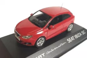 #10 Seat Ibiza SC Colore rosso auto 1:43 IXO Fiescher Diecast - Foto 1 di 3