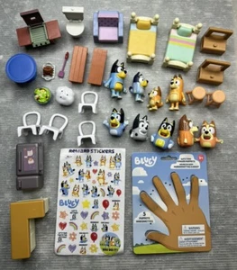 BLUEY Family Home House Pack & Go FIGURE & PARTS LOT & finger puppet set - Picture 1 of 15