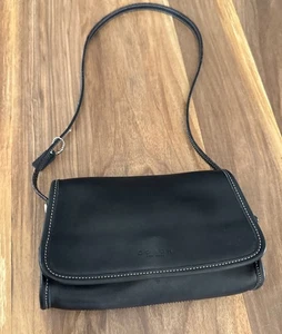 Vintage Coach 9140 Martini Flap Black Leather Small Shoulder Bag Made In USA. - Picture 1 of 12