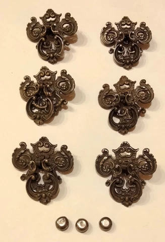 6 Vintage 1953 C & A Crofts & Assinder Cast Iron Backplate & Ring Drawer Pulls Cover